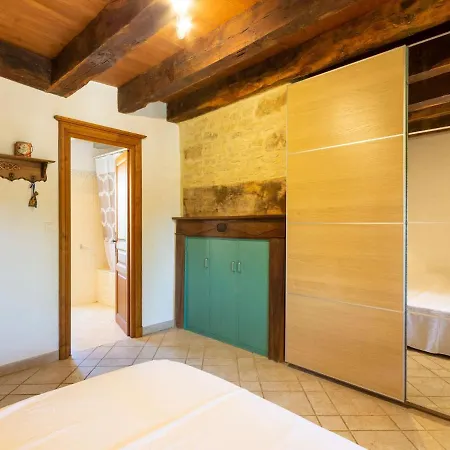Fantastic Holiday In D Gagnac With Jacuzzi * Dégagnac