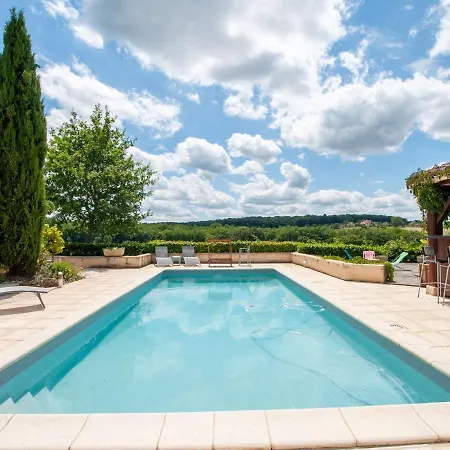 Fantastic Holiday In D Gagnac With Jacuzzi Dégagnac